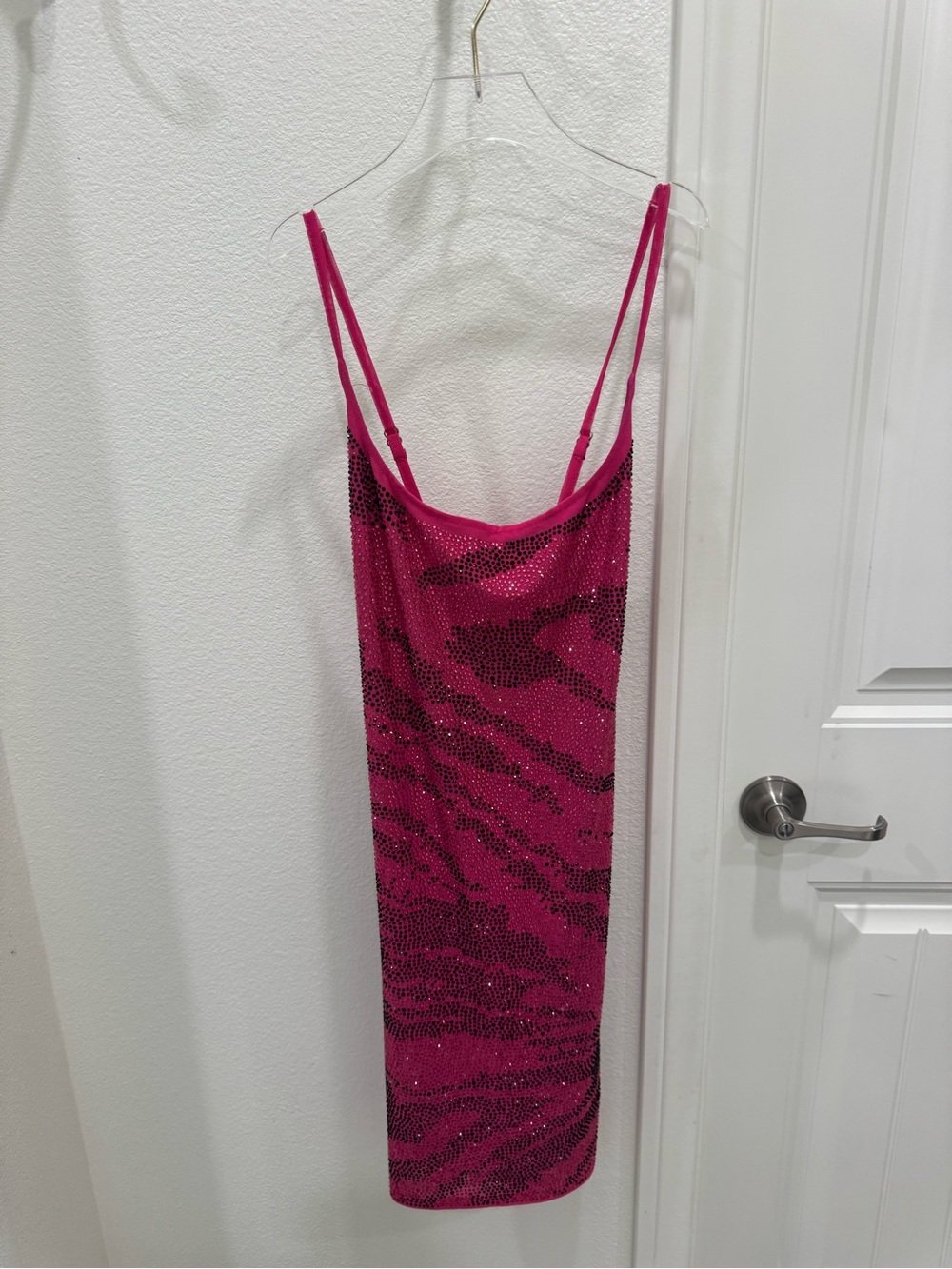 Fashion Nova Luxe Jawbreaker Rhinestone Maxi Dress – Pink – Size M – NWT